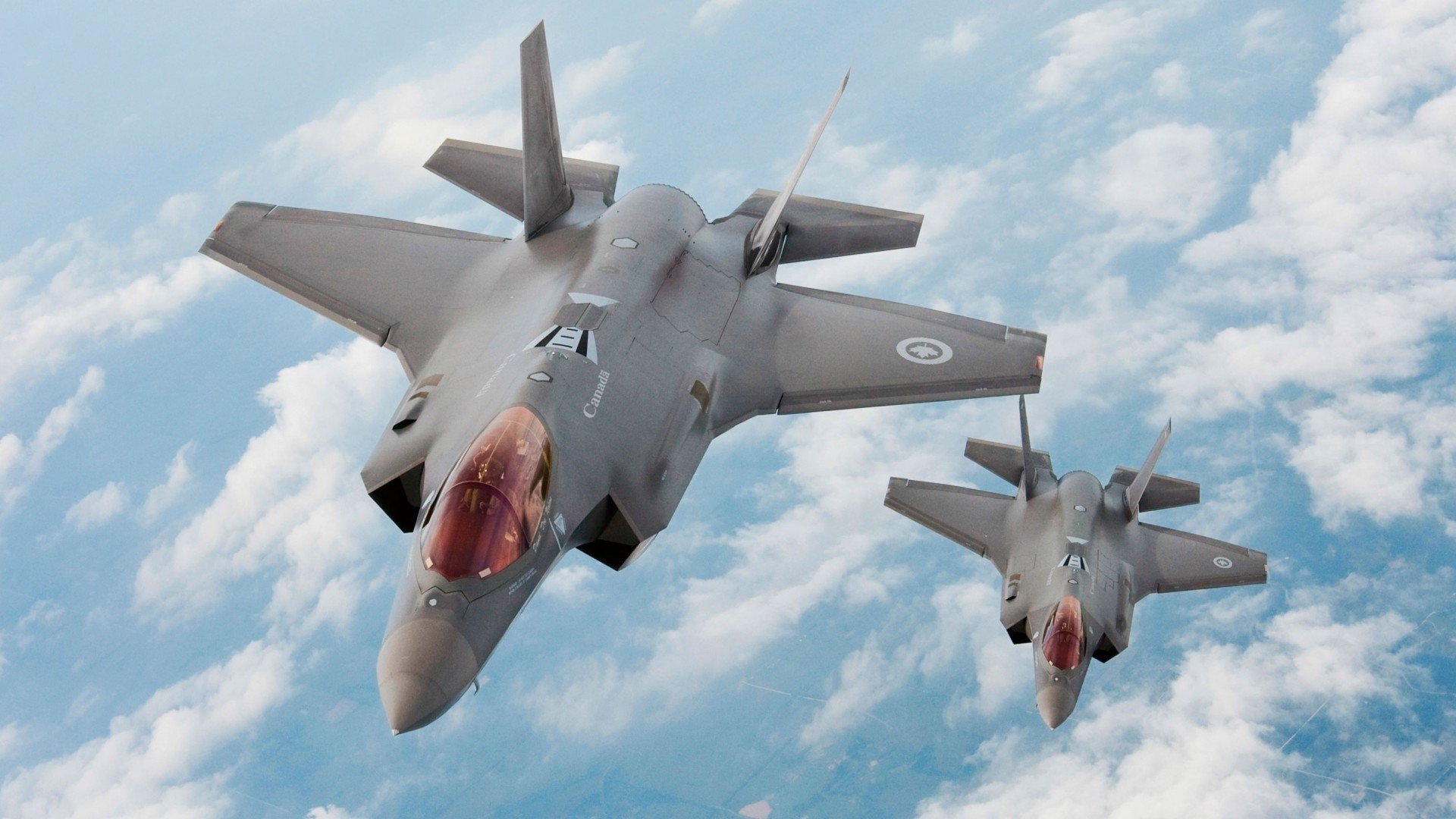 “英超战火再起，豪门逐鹿争夺榜首”，英超的豪门球队