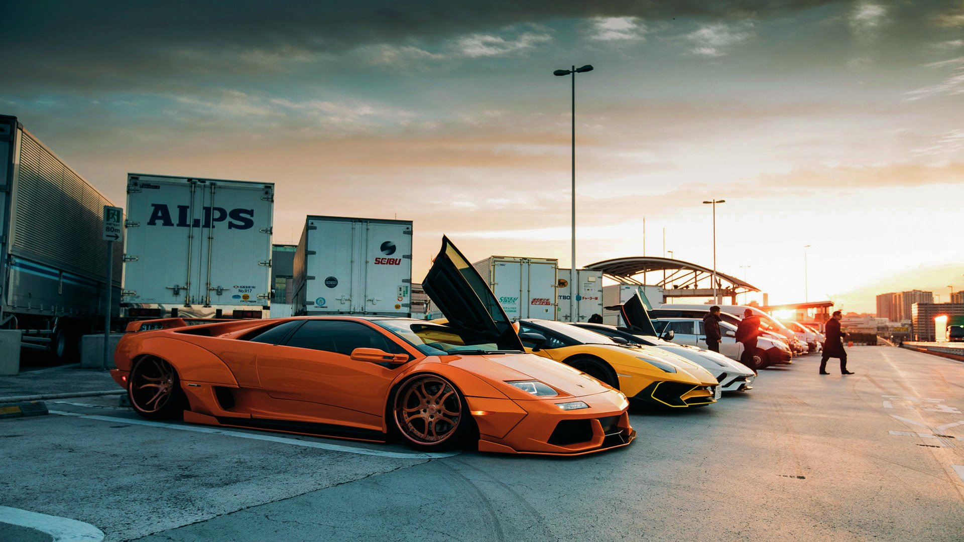 九游娱乐官网 (jiuyou)-大型古老龙舟赛，传承民族文化的水上盛事，龙舟大赛视频